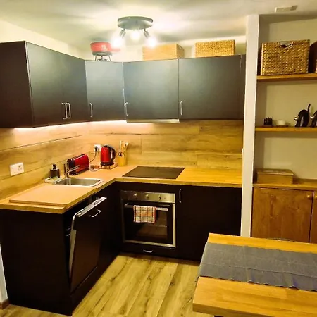 Cozy Retreat - Completely Renovated In A Perfect Location كرانز مونتانا